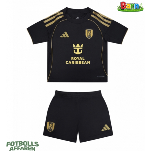 Fulham Tredjeställ Barn 2025-26 Kortärmad (+ Korta byxor)